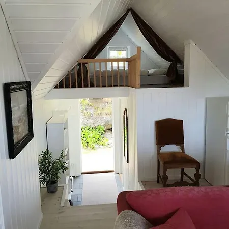 Lys Og Lettstelt Leilighet Med Utsikt Over Byen Lejlighed