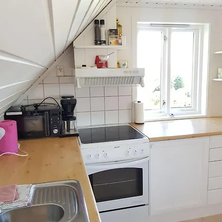 Lys Og Lettstelt Leilighet Med Utsikt Over Byen Apartment